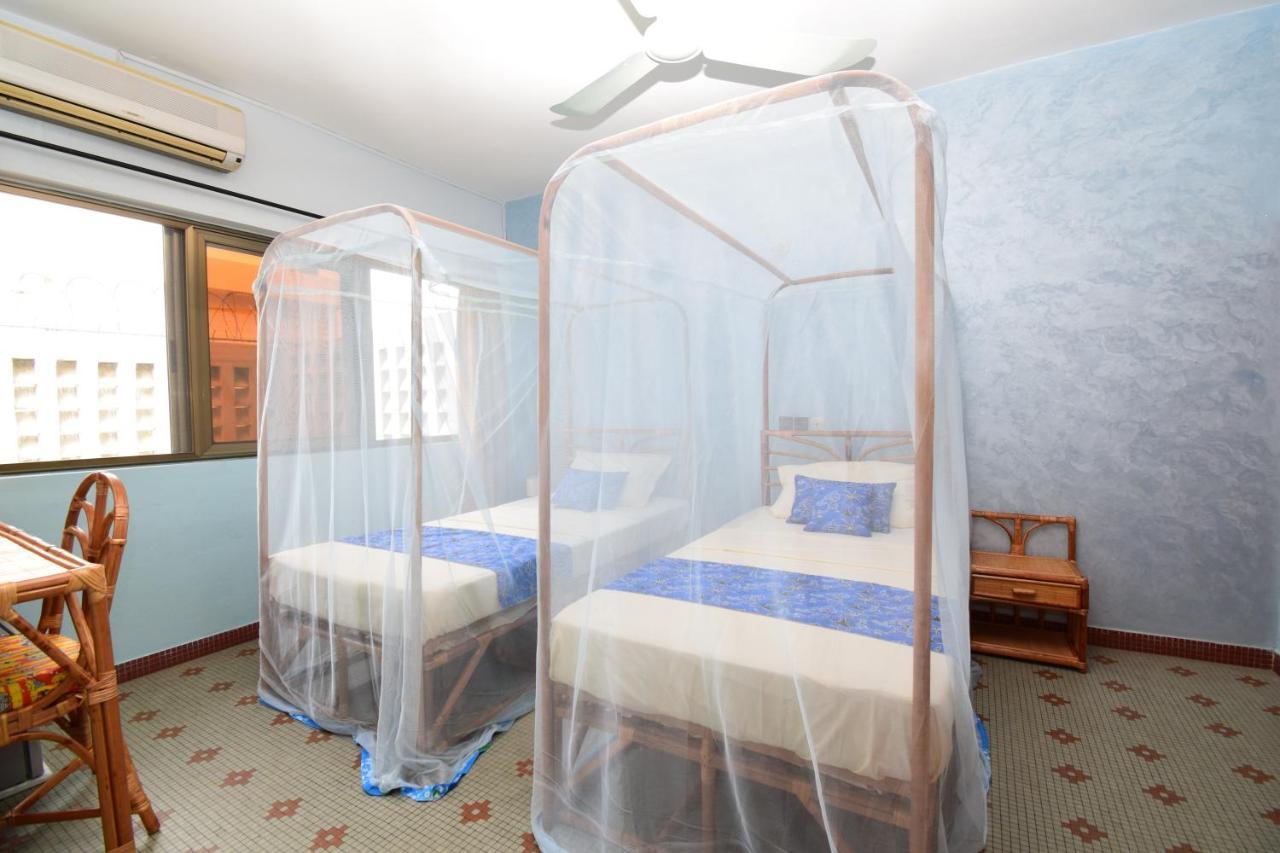 B&B Chez Rita 코토누 외부 사진